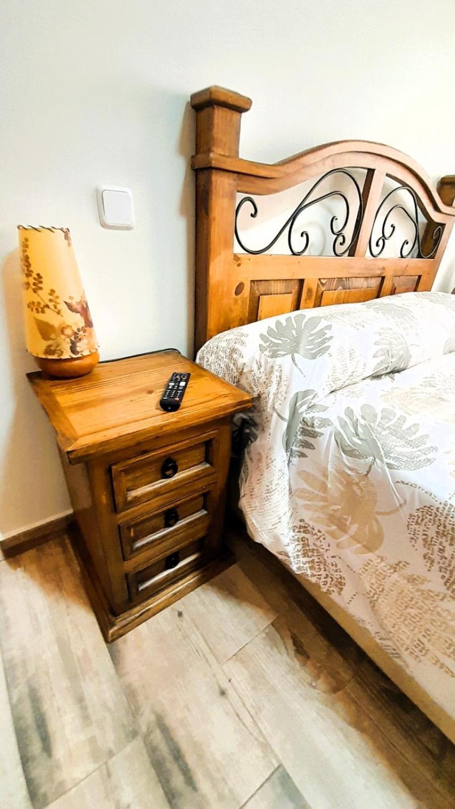 דירות Serranillos La Casona מראה חיצוני תמונה